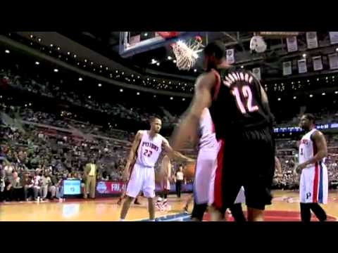 Miller to Aldridge’s Alley-Oop dunk against Pistons