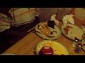 videos de EAting At Hometown buffa