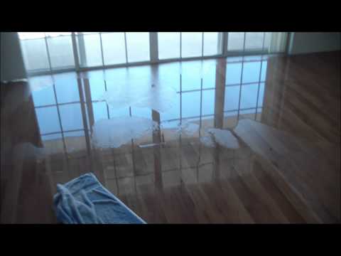 how to dry floor after leak