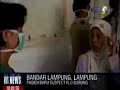 Rumah Sakit Abdul Moeloek, Bandar Lampung, kembali menerima pasien terpapar flu burung. Pasien bernama Anggina itu merupakan rujukan dari Rumah Sakit Ahmad Yani, Metro, Lampung. Sesampainya di rumah sakit, Anggina langsung dibawa ke ruang isolasi Instalansi Gawat Darurat Rumah Sakit Abdul Moeloek. Saat ini pasien dalam kondisi lemah dan sesak nafas, meski suhu tubuhnya masih dalam keadaan normal.