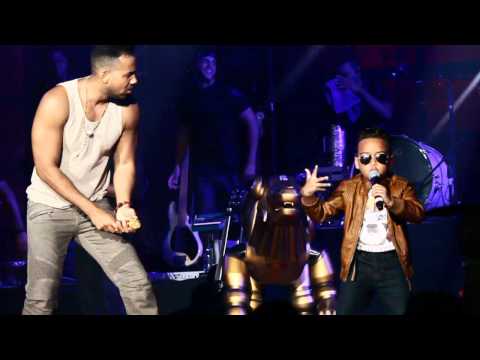 romeo santos con niño en Boston (click HD)