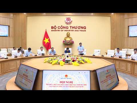 Bộ Công Thương phổ biến, đôn đốc phát triển điện mặt trời mái nhà