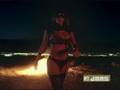 Kanye-West-Flashing-