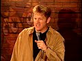 http://www.bananascomedy.com
tim hawkings performing hilarious standup bit on the bananas comedy show.