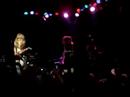 the donnas - who invited you (guitar solo) the donnas - who invited you (guitar solo)