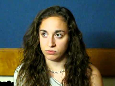 Girl Makes Hilarious Animal Sounds