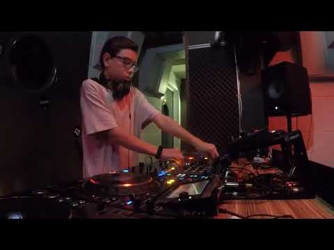 Varoc Live From Trade Dj School (Madrid) (01-11-2019)