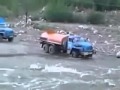 Franchissement d'une rivière en camion !