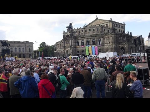 Pegida: Pegida 2. Jahrestag Dresden 16.10.2016