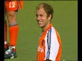 ABN AMRO WorldHockey Monthly Magazine #33 ABN AMRO WorldHockey Monthly Magazine #33