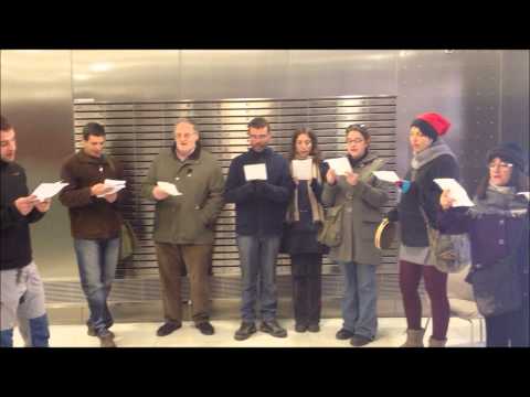jcccam - Acció que hem fet aquest migdia en oficines de Catalunya Caixa, la Caixa, Banc Sabadell i Unnim. El vídeo és a l'interior del Banc Sabadell de la rambla de l...