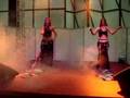 Luh  e Iza dança com véu