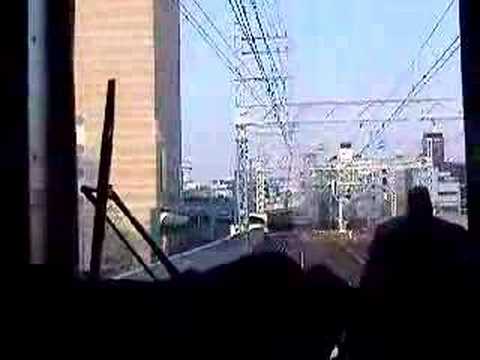 南海電車　難波駅到着　It arrives at the namba station in Nankai Railway