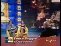 Monica Leofreddi belle gambe e accavallo