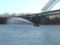 videos de LAKE ASSAULT FIREBOAT  NEW ALBANY INDIANA FIRE DEPARTMENT