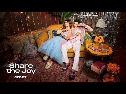 Crocs-Share The Joy
