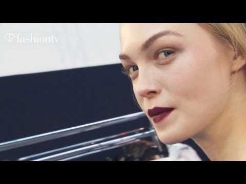 tollerød - SUBSCRIBE: http://bit.ly/FashionTVSUB http://www.FashionTV.com/videos WORLD - Siri Tollerod comes from Marilyn modeling agency. Tollerod was born on August 1...