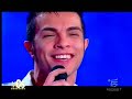 Marco Carta ospite da Maurizio Costanzo  canta \"Per Sempre\"