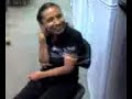 Yanice amarrada a la silla