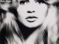 Marilyn Monroe VS. Brigitte Bardot