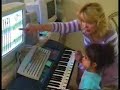 Teaching 3 year old child to play piano