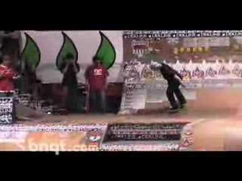 BMX BIKES TRICKS STUNTS CRASHES