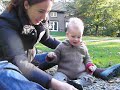 Noah gooit steentjes Noah gooit steentjes