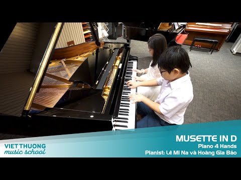 MUSETTE IN D - Piano 4 Hands