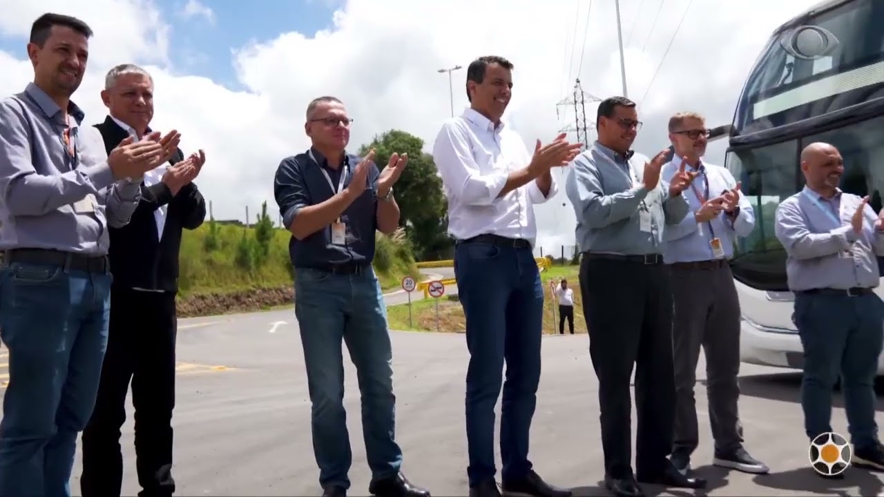 MARCOPOLO INAUGURA NOVA PISTA DE TESTES