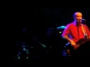 massimo volume live hiroshima mon amour 20/11/08
il pi� grande gruppo italiano di sempre la cosa pi� bella che sia mai uscita dalla musica italiana...� stato emozionante vedere tutti questi nuovi fans questi giovani fra il pubblico che hanno scoperto il gruppo dopo lo scioglimento del 2002...in un paese come l'italia dove quando sparisci dalle scene vieni poi subito dimenticato o ti trasformi in un fenomeno da baraccone loro invece hanno continuato ad avere un seguito di affezionatissimi ed hanno trovato nuovi fans postumi...questo nella storia � successo solo ai pi� grandi ai velvet underground ai pixies ed � proprio di fianco a questi nomi che i massimo volume meritano di stare senza sfigurare per niente...spero che da questi concerti dal calore e della devozione del pubblico si rendano conto di quanto li amiamo