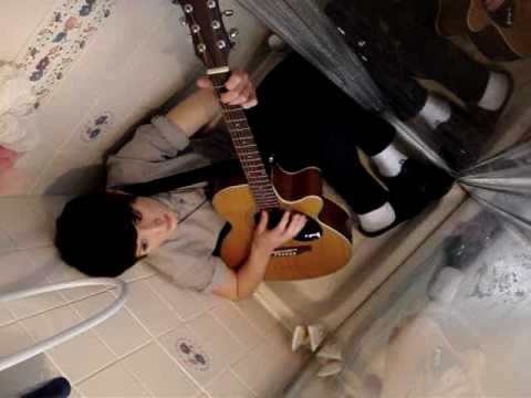 womaniser - i ASKED MY MUM TO FiLM ME iN THE SHOWER...NOT THAT i MAKE A HABiT OF THiS OR PLAYiNG MY GUiTAR iN SUCH CONFiNED SPACES FOR THAT MATTER. http://www.myspace.co...