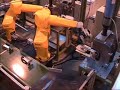 Staubli robots working in tandem