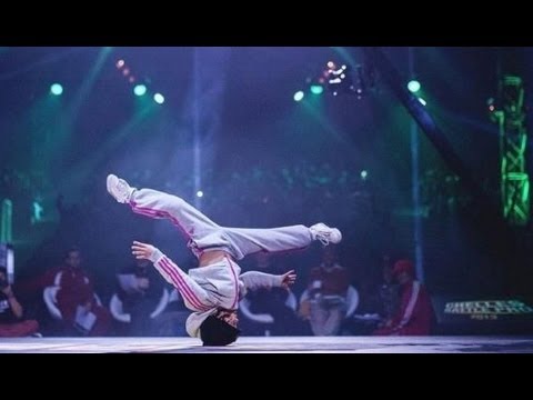 6-летняя bgirl участвует в батле