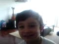 Gabriel querendo jogar homem aranha