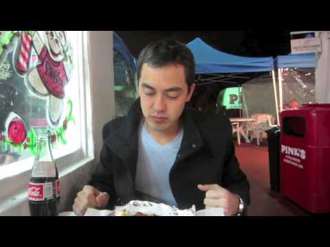 Hot - Pink's Hot Dogs Hollywood CA- BenjiManTV Subscribe 4 Food- http://www.youtube.com/benjimantvLove Food, Follow Me- http://www.facebook.com/BenjiManTV Pink's H...