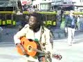 Buffalo Soldier.... Neger mit Gitarre in Köln......ullala ullalala lalalaaaaa Buffalo Soldier.... Neger mit Gitarre in Köln......ullala ullalala lalalaaaaa