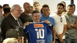 VÍDEO: Antonio Anastasia recebe tricampeões brasileiros de futebol na Cidade Administrativa