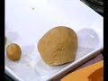 B�nh trung thu b?y heo