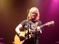 a short clip of amy singing three county highway at the tabernacle in atlanta oct.6 2006.