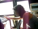 Frine legge ed interpreta l'articolo del talentuoso Nicko