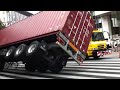 [事故]東京・JR有楽町駅の高架に目測を誤ったトレーラーが見事に突っ込む。のサムネイル