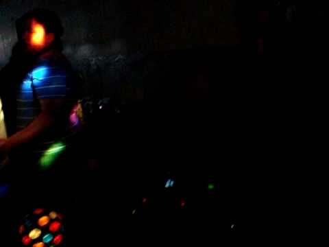 MUITA BALADA COM DJ MAURICIO BARROS.