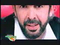 Cada día que pasa crece esta locuraEl ungüento de tus labios es mi curaTu me domas con el circo de tus besosy milito en la frontera de tus huesosHoy es mejor vivir un día contigoque vivir mil años sin tu abrigoEs por eso que hoy te pidoQue me des tu cariñopara yo quedarmeUn minuto me basta vidapara enamorarteQue me des tu cariñocomo el mar las olascomo luna en la noche, vidaque se entrega todaEscalar el cielo abierto de tu bocay orbitar en tus galaxias se me antojaHoy es mejor vivir un día contigoque vivir mil años sin tu abrigoEs por eso que hoy te pidoQue me des tu cariñopara yo quedarmeUn minuto me basta vidapara enamorarteQue me des tu cariñocomo el mar las olascomo luna en la noche, vidaque se entrega todaEstrellita de la nochedime cómo, cuándo y dónde (cuándo y dónde)Muéstrale que el horizontese vistió de azul y se hizo cieloQue me des tu cariñopara yo quedarmeUn minuto me basta vidapara enamorarteQue me des tu cariñocomo el mar a las olascomo luna en la noche, vidaque se entrega toda..