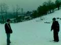 Calcio volante nella neve