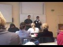 Dome und Gerd beim Englisch Vortrag