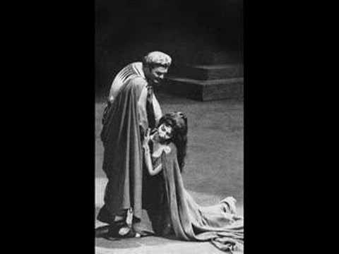 Maria Callas as Medea 05
