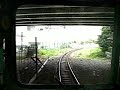 和田岬線は、和田岬駅周辺の工場の通勤路線です。そのため運転時間帯は朝夕のみで、日中は全く列車は運転されず、日曜・休日に至っては朝夕１本しか走りません。現在では電化されて103系が走っています。