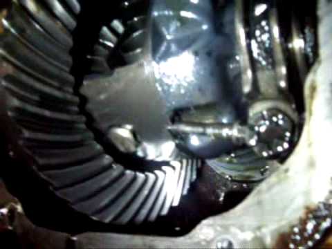 5RE51QLQsJs - Replacing the bearings and axle seals in the 1987 Ford Ranger with the Bigfoot package.