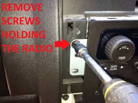 How to install aux 3.5 mm in GMC Canyon / Chevy Colorado