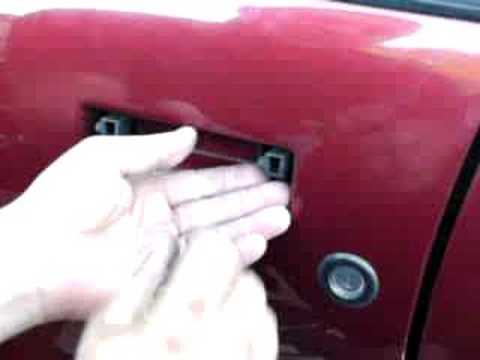 how to remove vectra c door handle